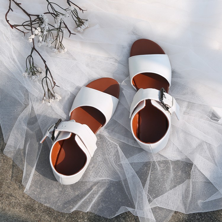 Women's Casual Low-Top Sandals with Buckle Strap - Image 5